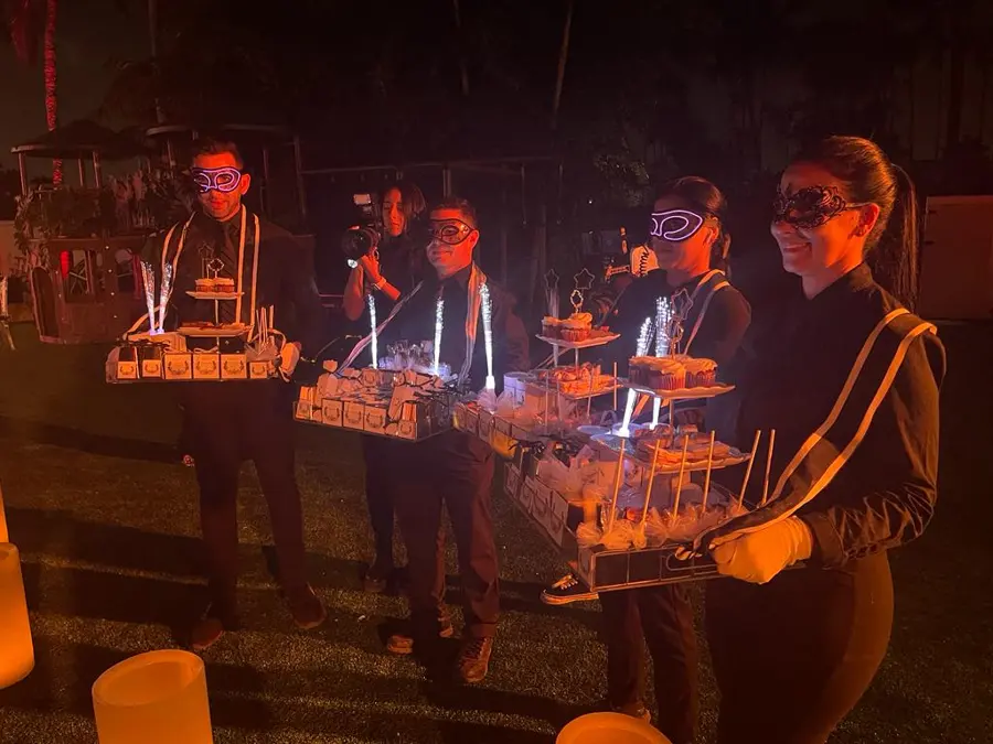 Masquerade dessert service